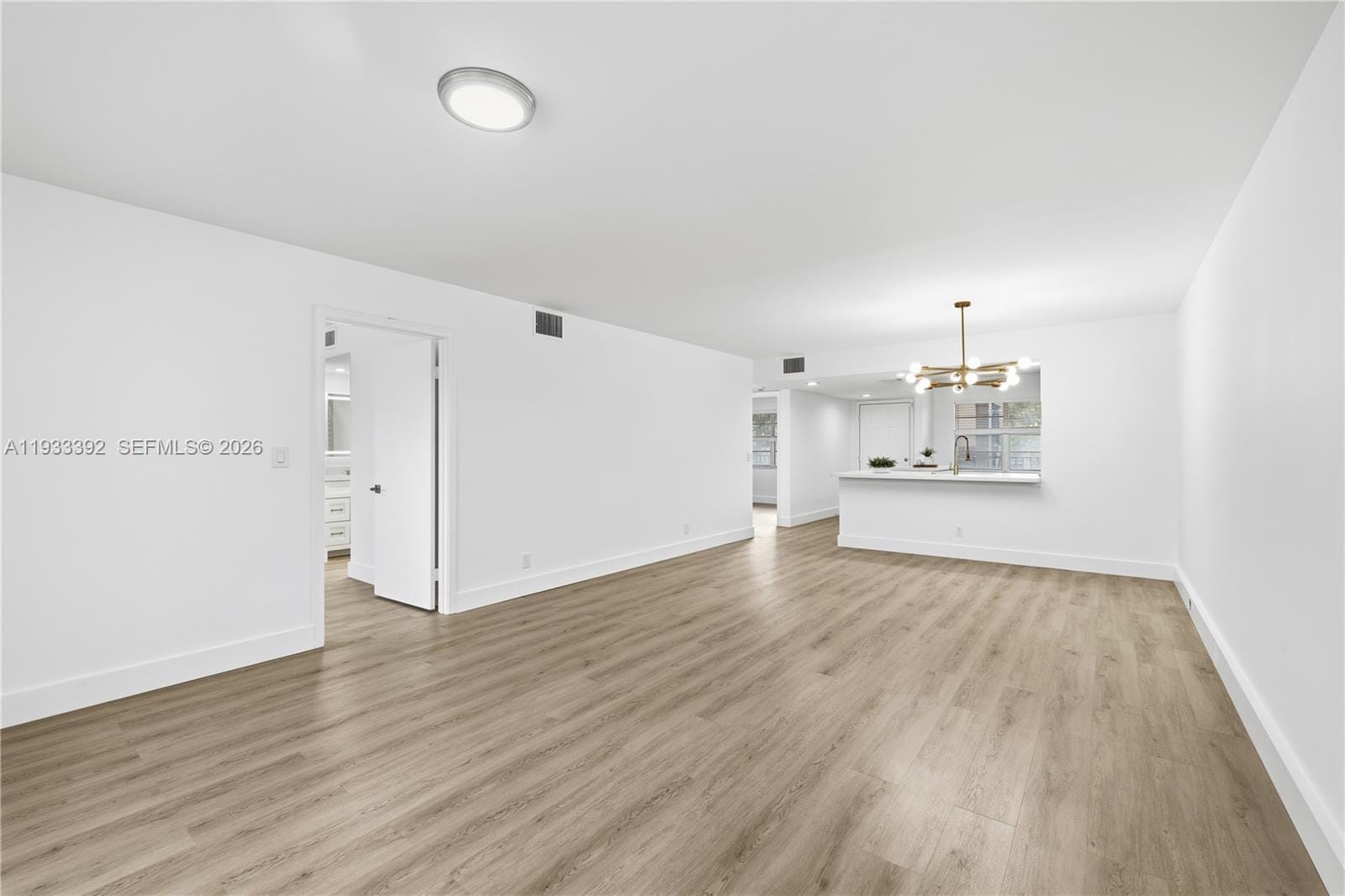 1101 SW 128th Terrace 313C — photo 8