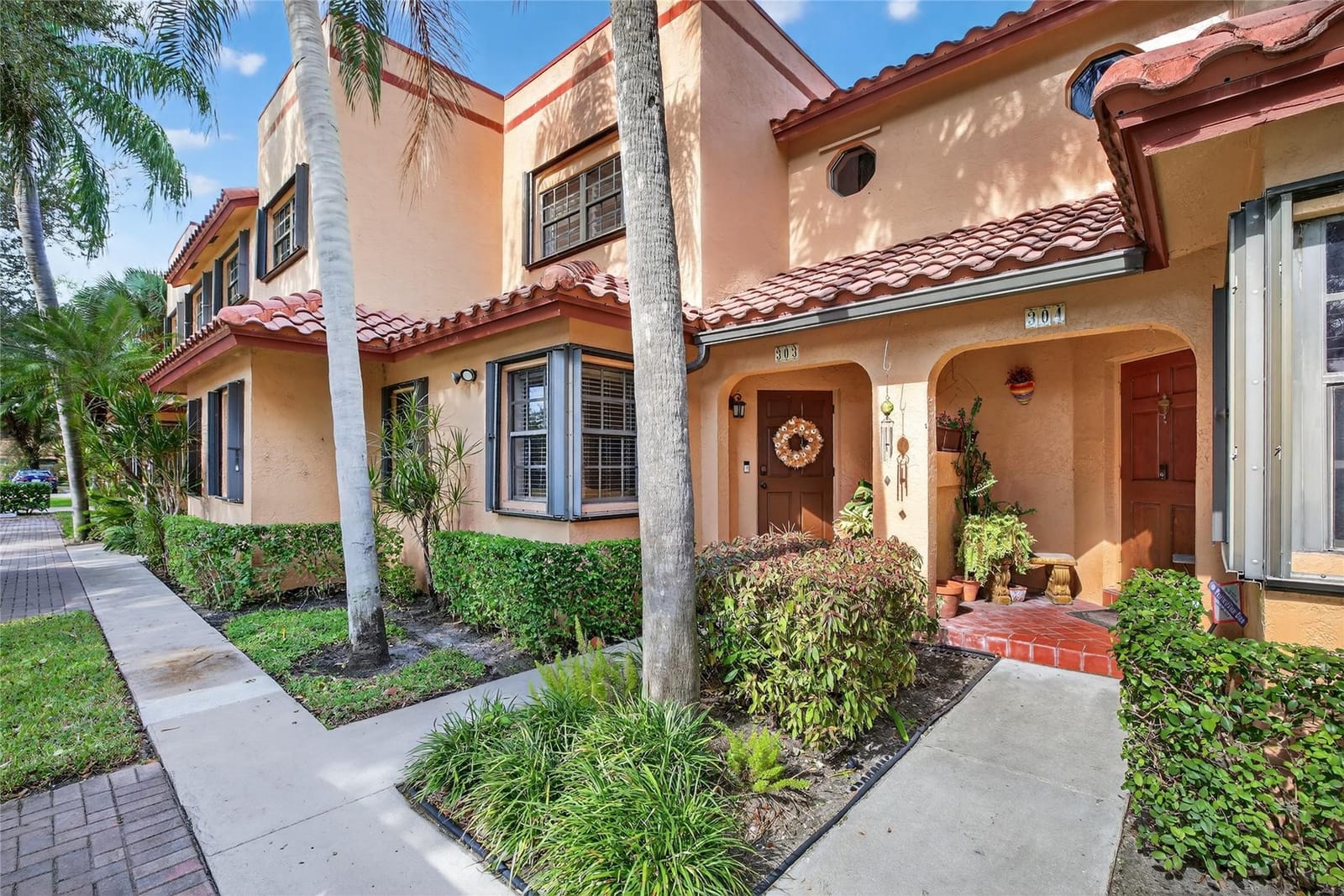 261 NE 16th Place 303, Fort Lauderdale, FL 33305