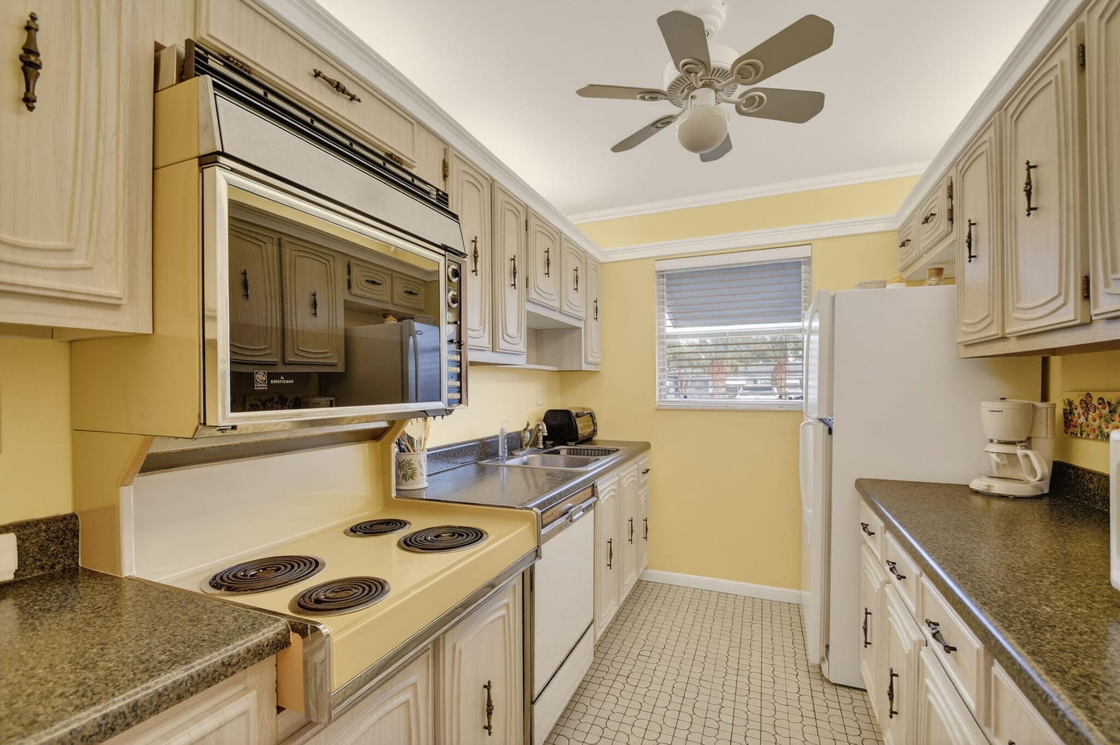 615 High Point Drive C, Delray Beach, FL 33445 photo 17