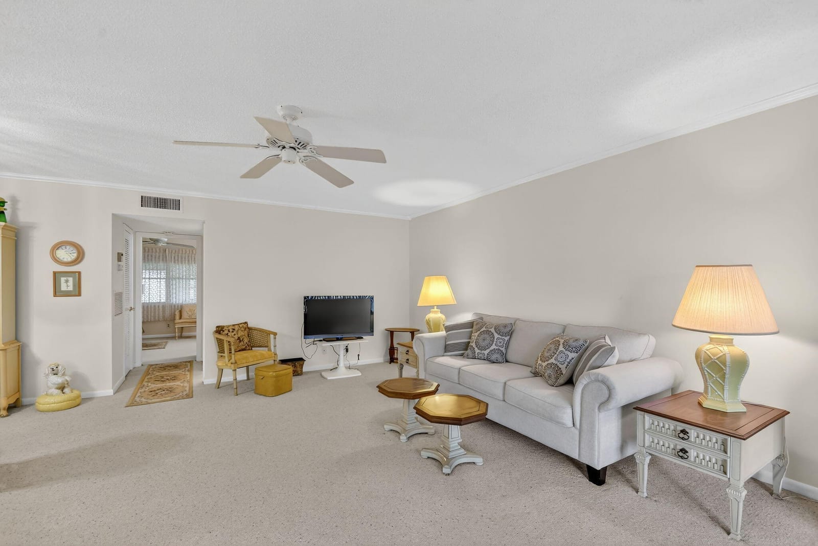 615 High Point Drive C — photo 8