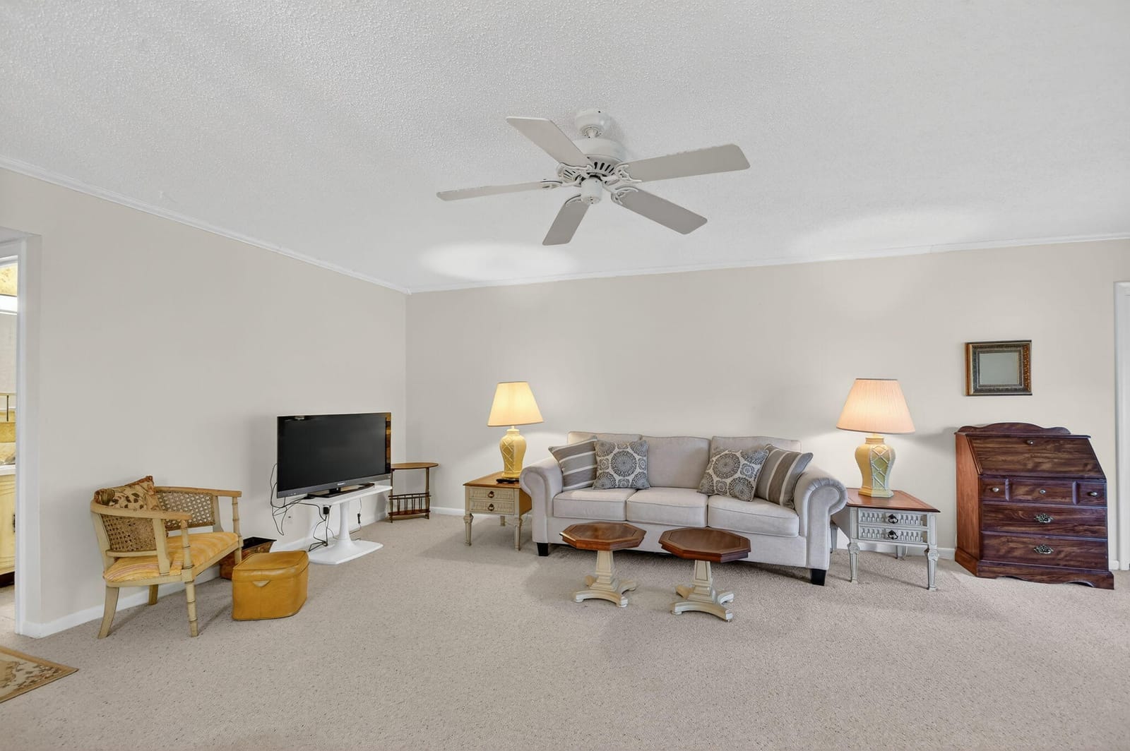 615 High Point Drive C — photo 9