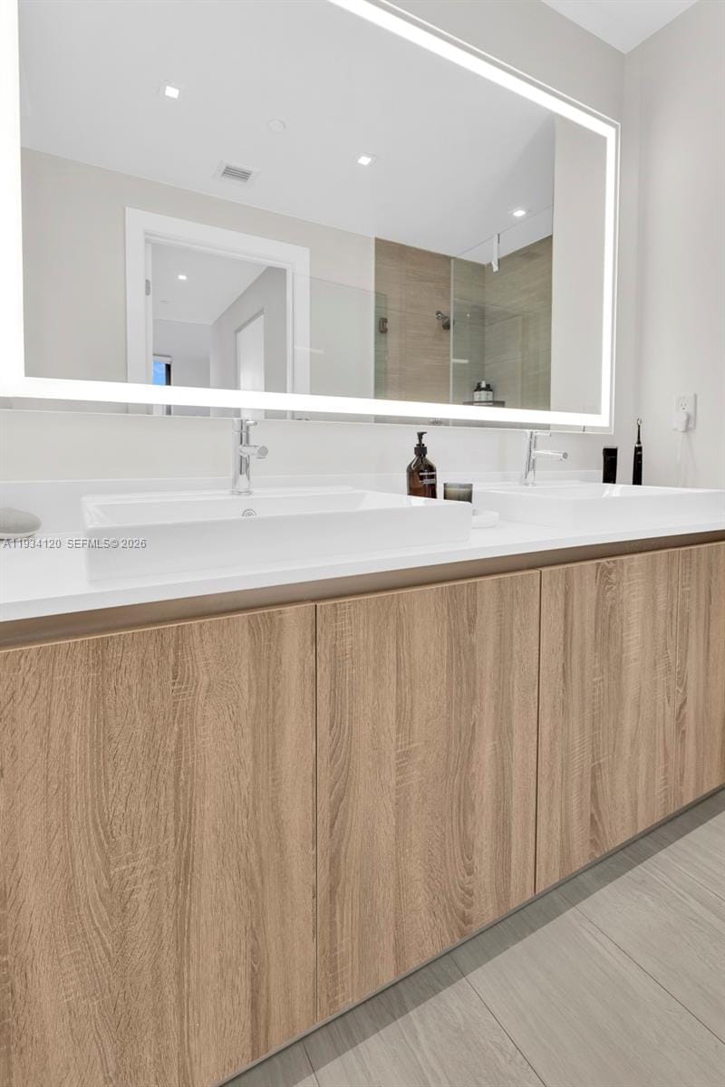 2960 NE 207 Street 810 — photo 11