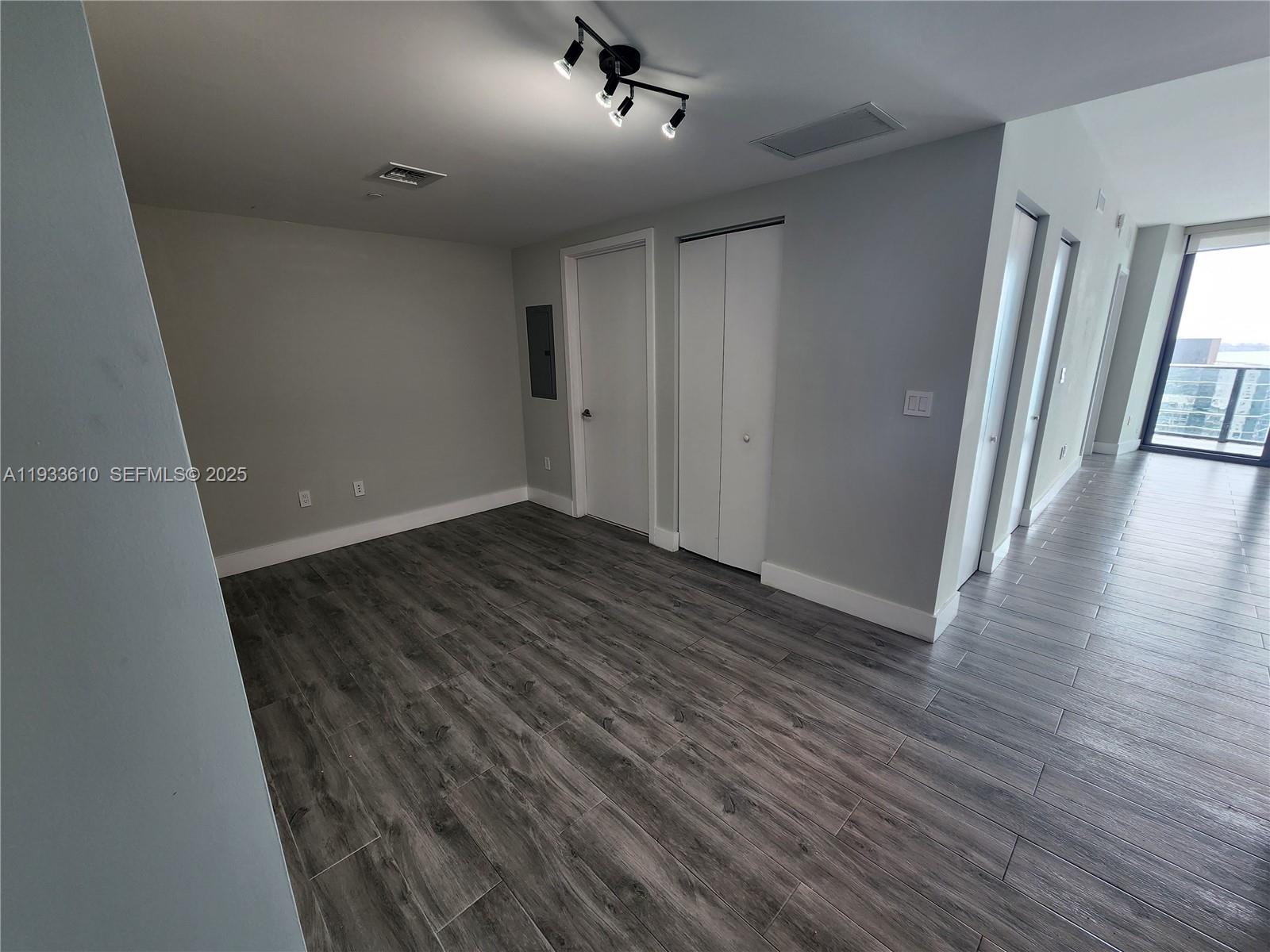 1300 S Miami Avenue 3502, Miami, FL 33130, Miami