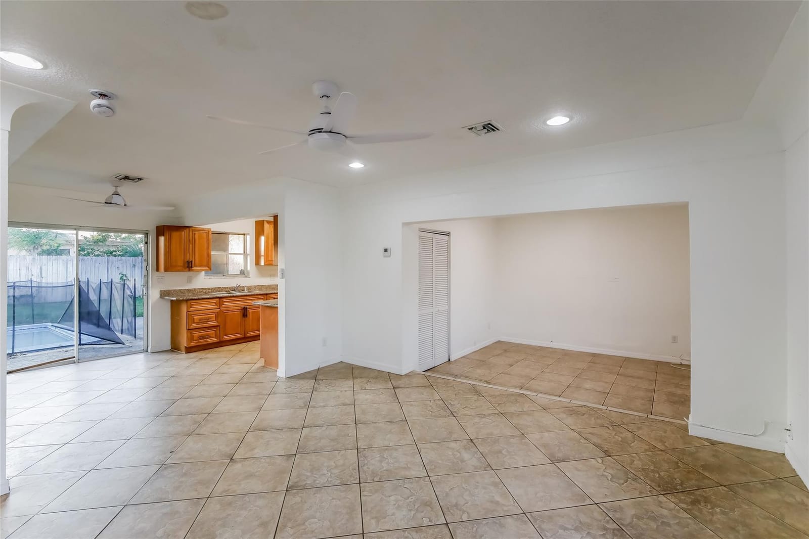 1411 SW 5th Terrace — photo 12