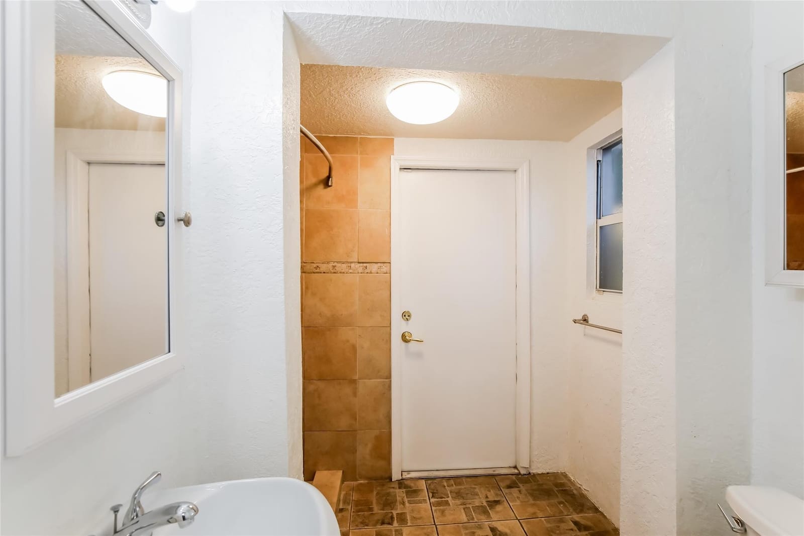 1411 SW 5th Terrace — photo 3