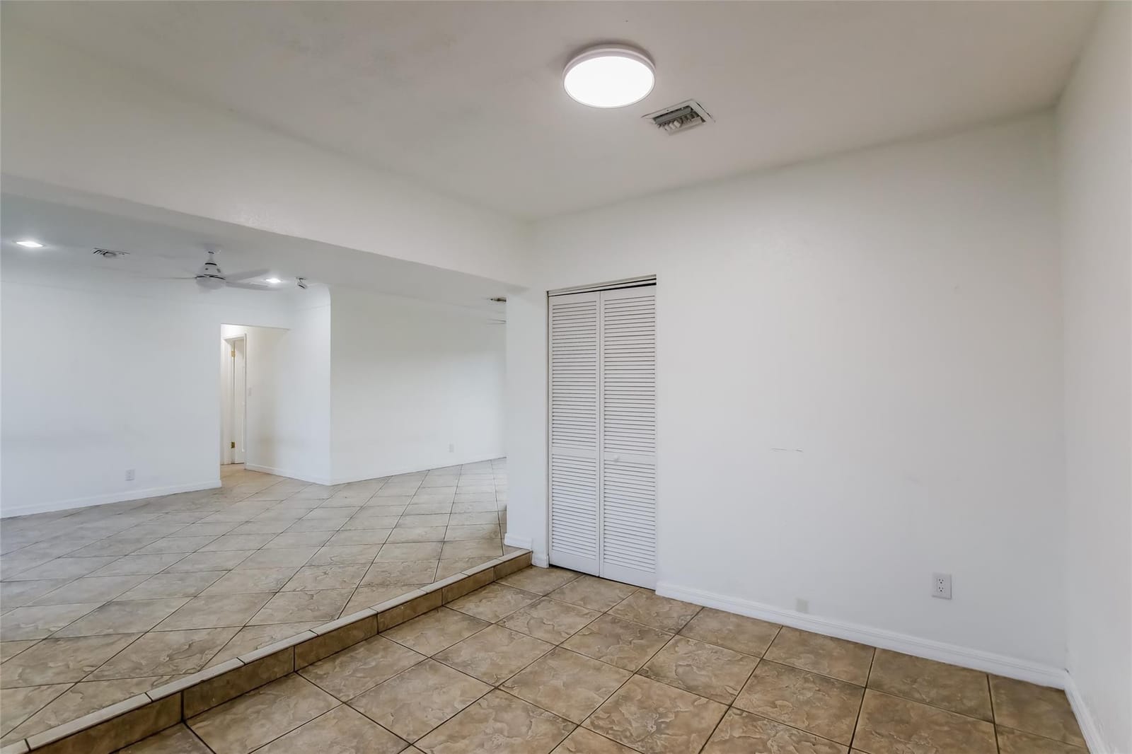 1411 SW 5th Terrace — photo 9