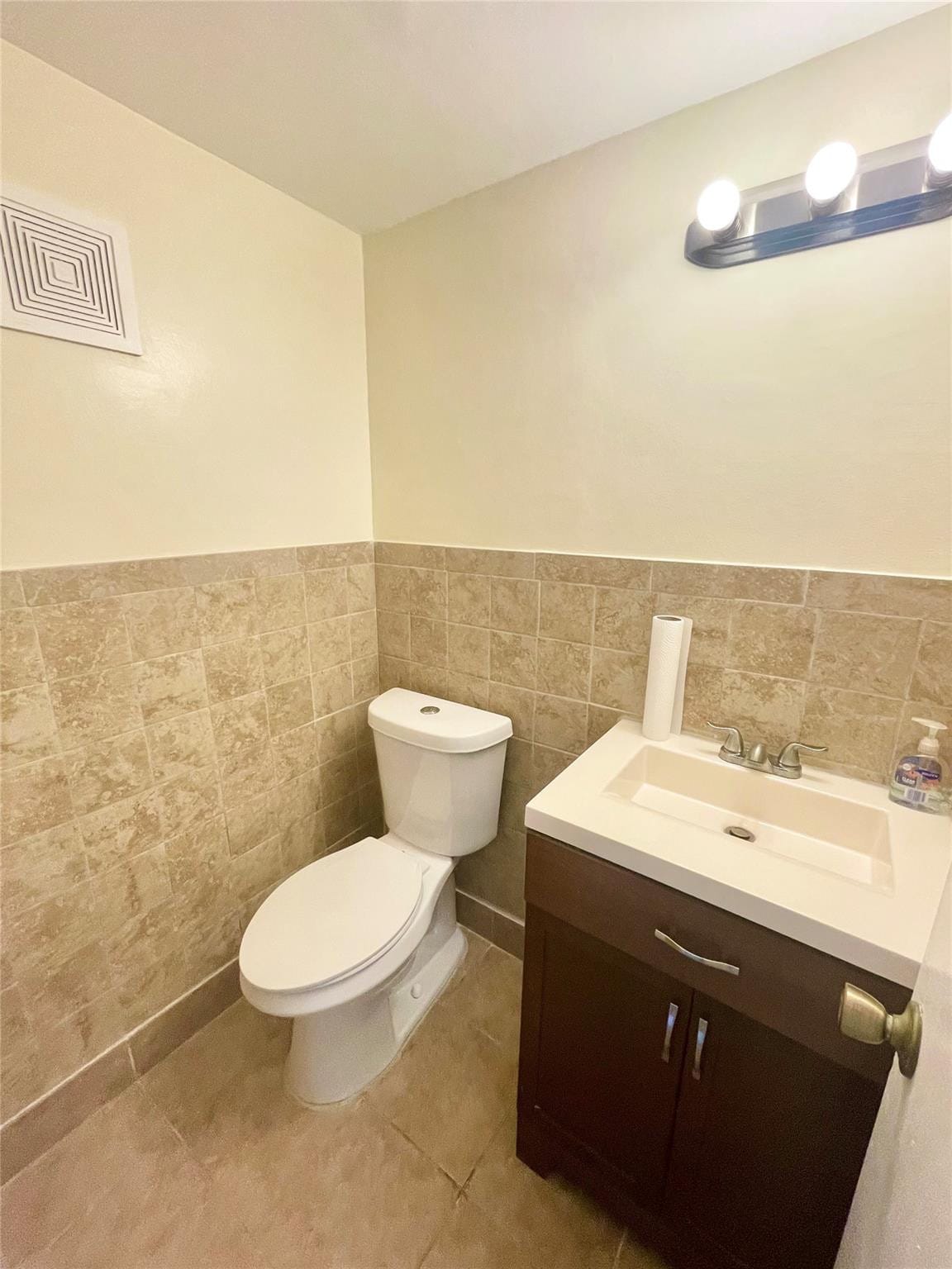 4024 Cambridge B 4024, Deerfield Beach, FL 33442 photo 18