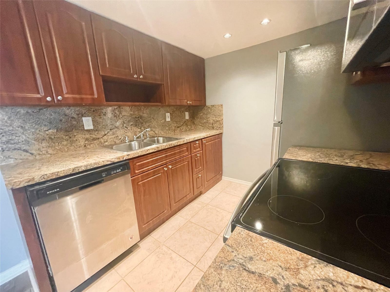 4024 Cambridge B 4024, Deerfield Beach, FL 33442 photo 5