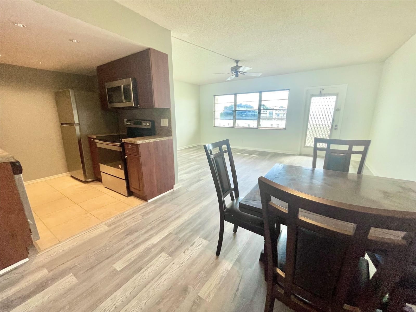 4024 Cambridge B 4024, Deerfield Beach, FL 33442 photo 8