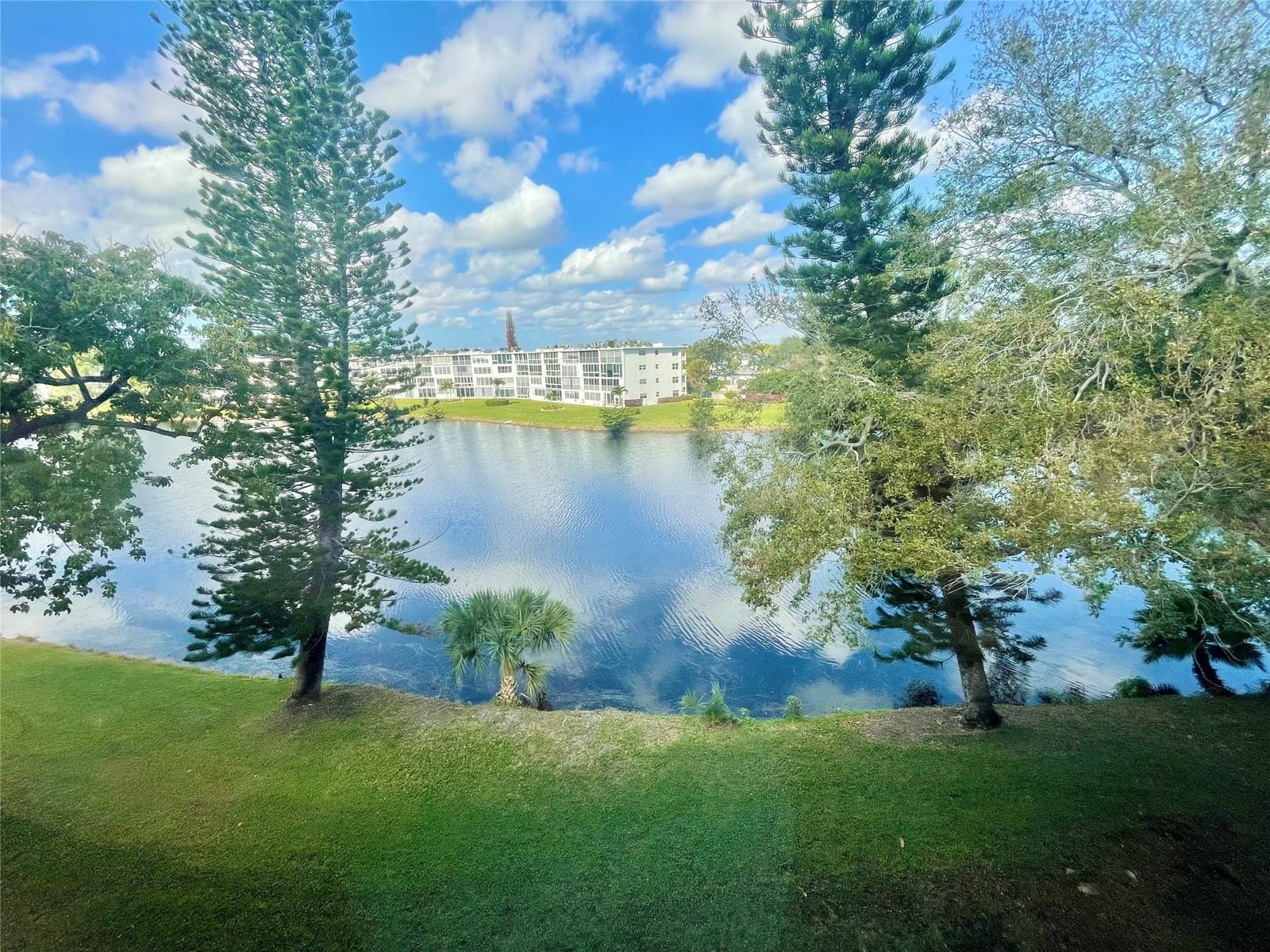 4024 Cambridge B 4024, Deerfield Beach, FL 33442