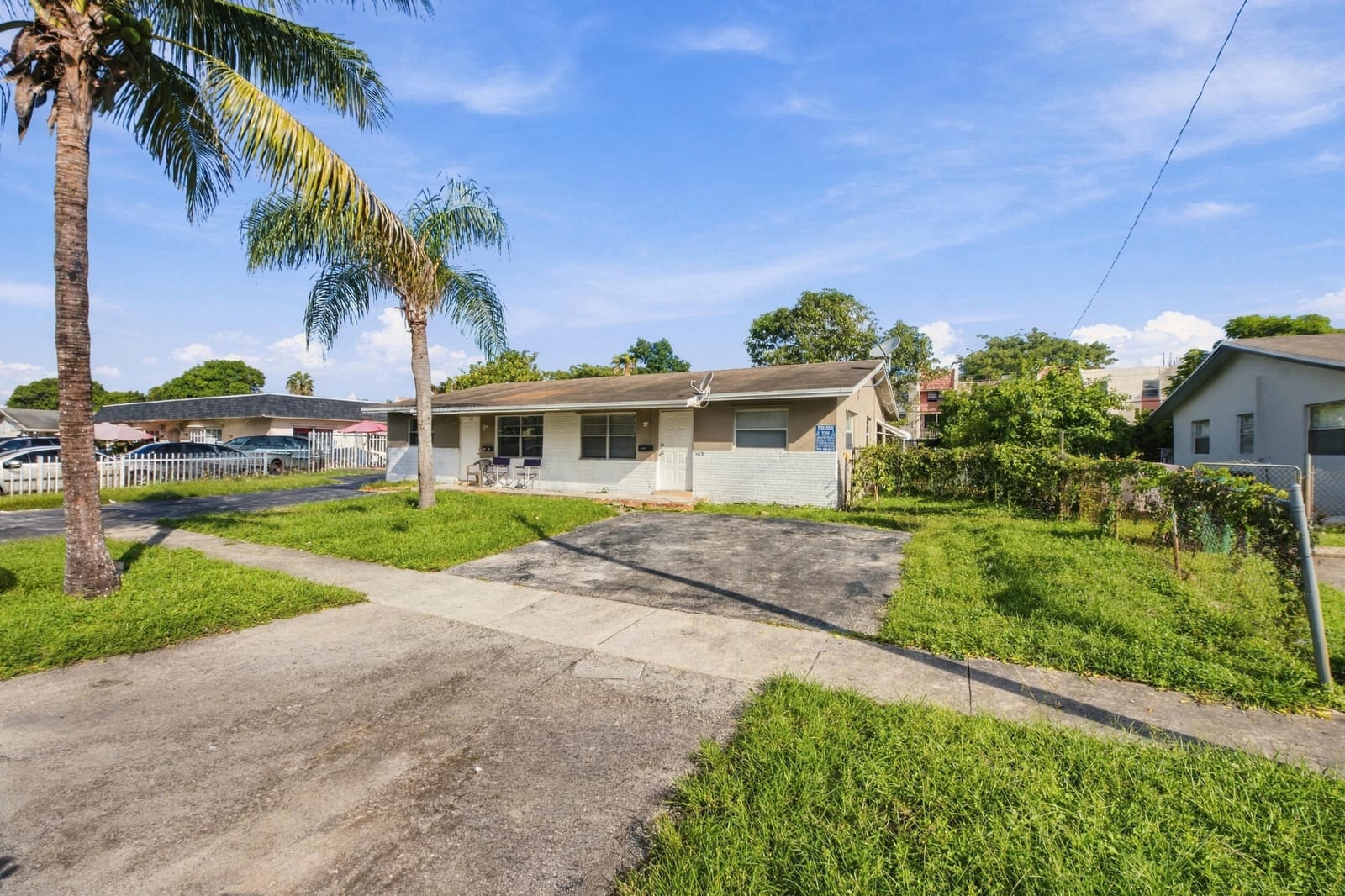 5401 - 5405 - 5405 17th Court, Lauderhill, FL 33313