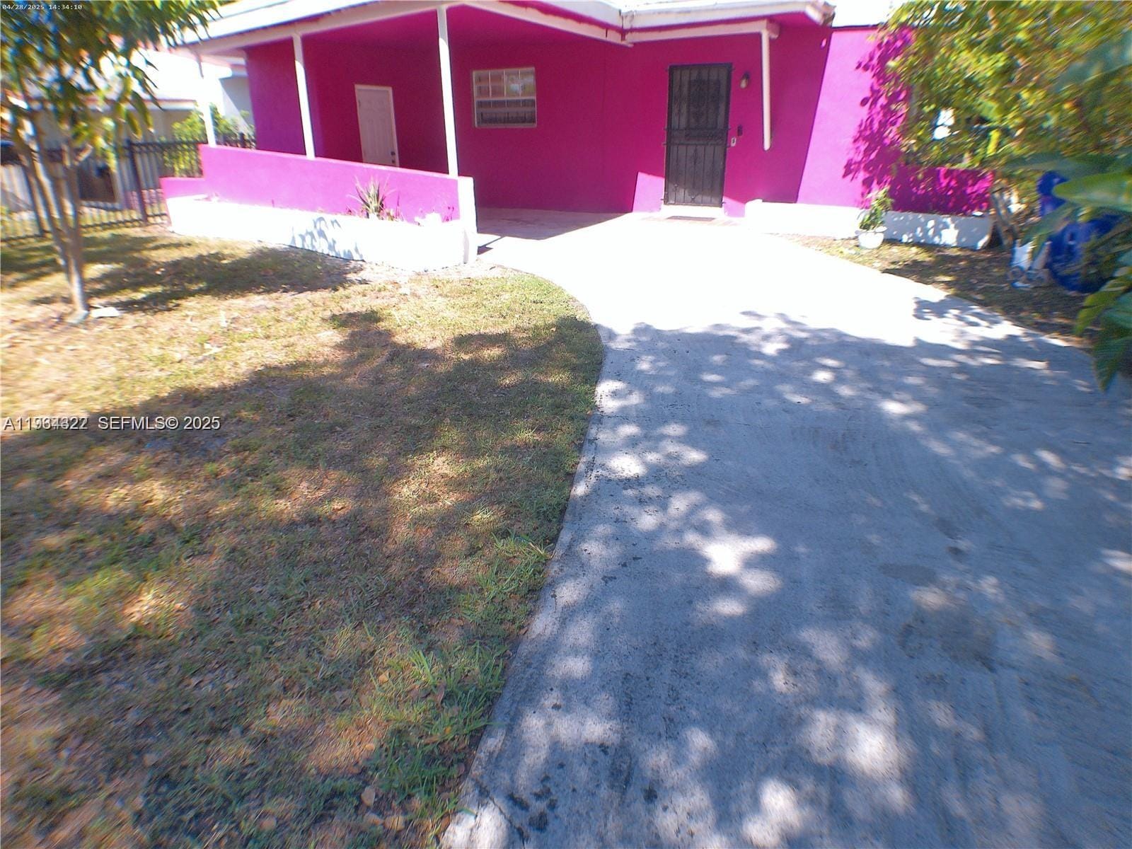 15775 NE 13th Avenue, North Miami Beach, FL 33162 photo 2