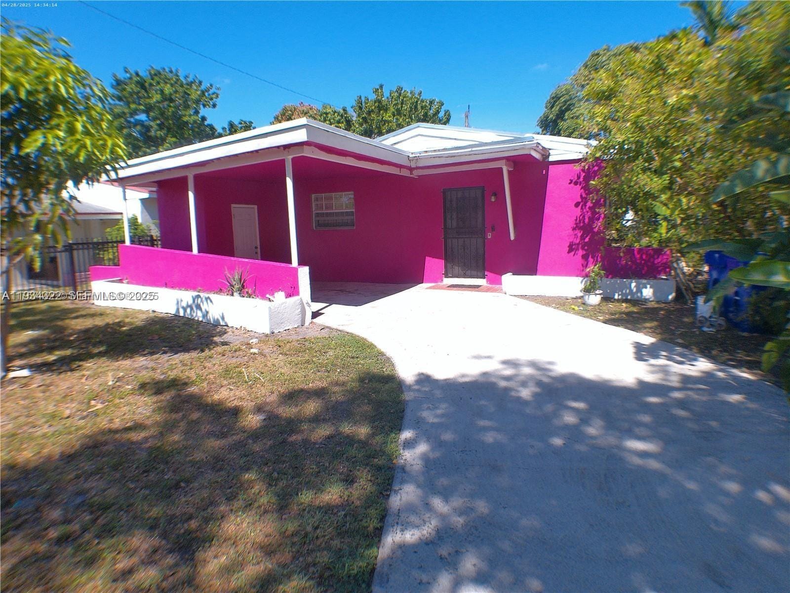 15775 NE 13th Avenue, North Miami Beach, FL 33162 photo 4
