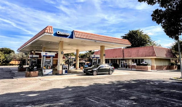 7380 Wiles Road, Coral Springs, FL 33067