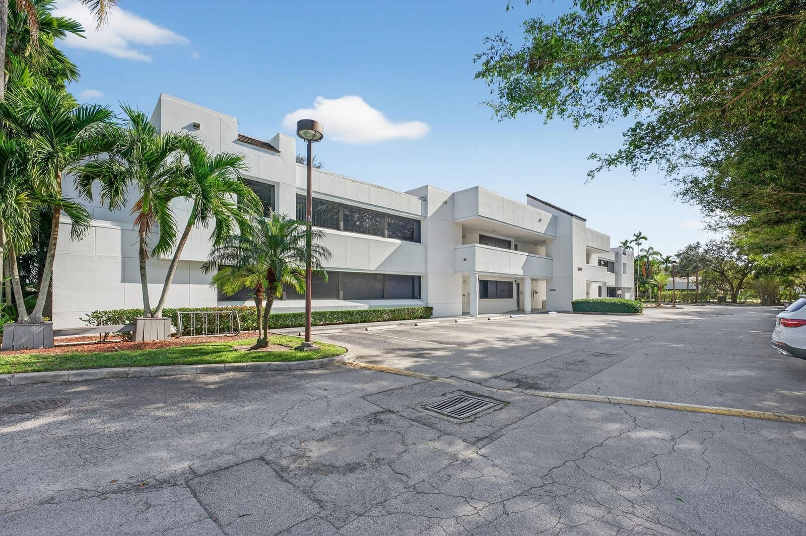 1500 NW 10th Avenue 201 — photo 3