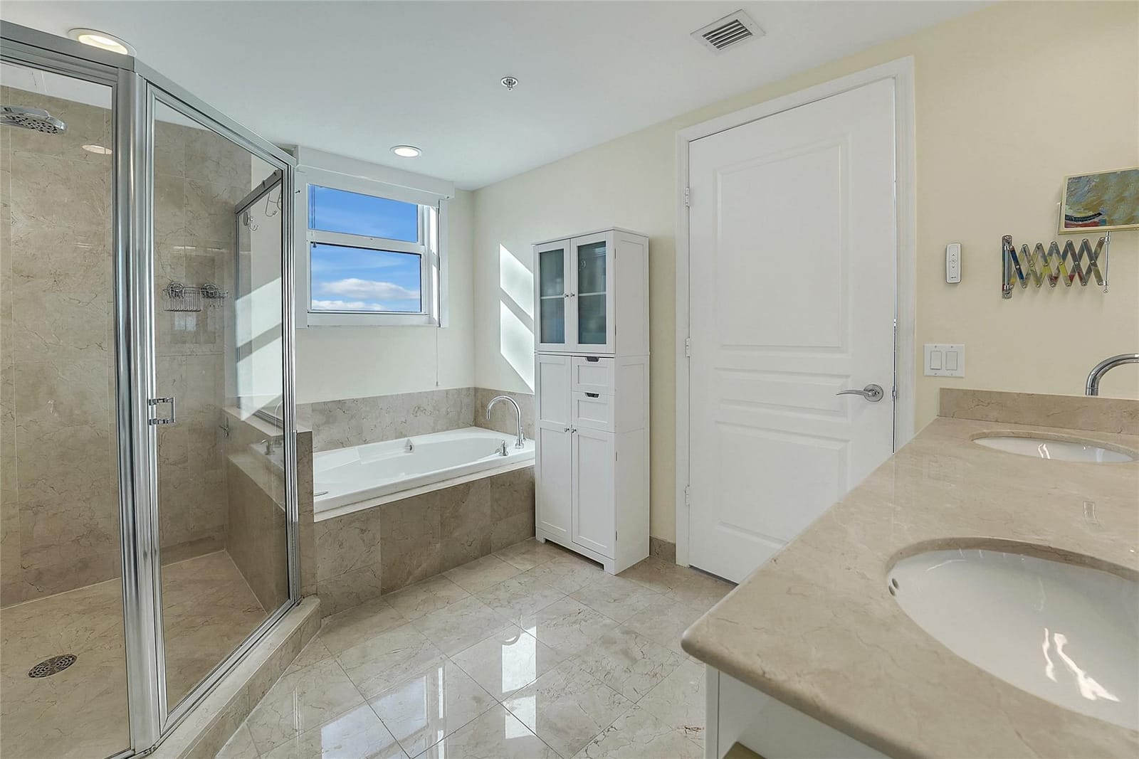 350 SE 2nd Street 1770, Fort Lauderdale, FL 33301 photo 8