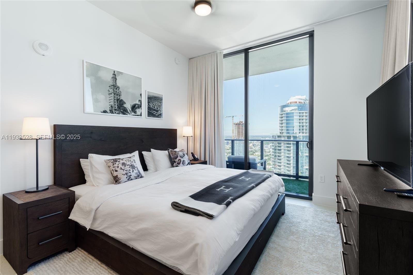 159 NE 6th Street PH5001, Miami, FL 33132 photo 20