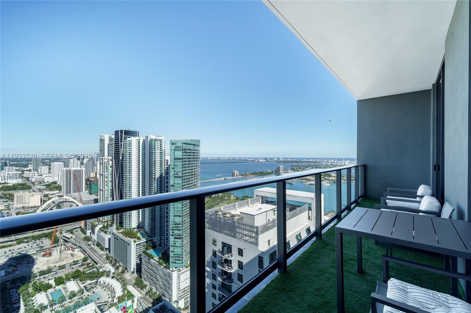 159 NE 6th Street PH5001, Miami, FL 33132 photo 30