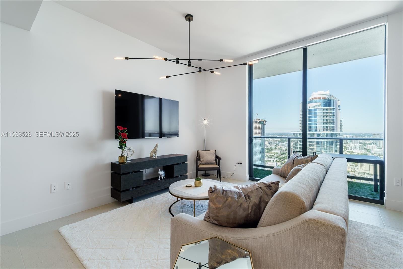 159 NE 6th Street PH5001, Miami, FL 33132 photo 10