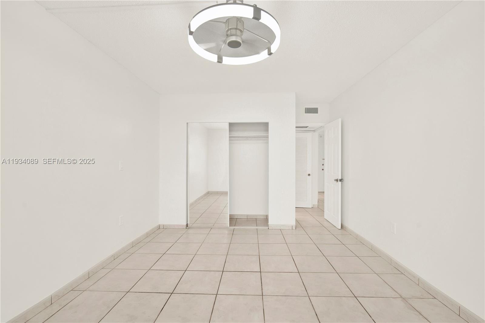 400 Kings Point Drive 1604, Sunny Isles Beach, FL 33160 photo 13