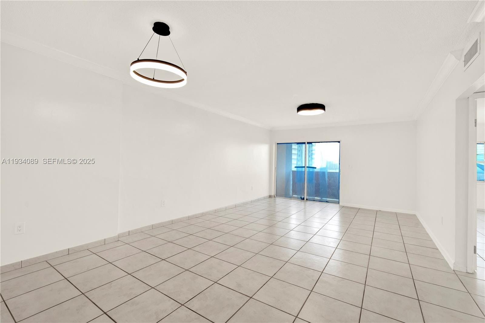 400 Kings Point Drive 1604 — photo 10