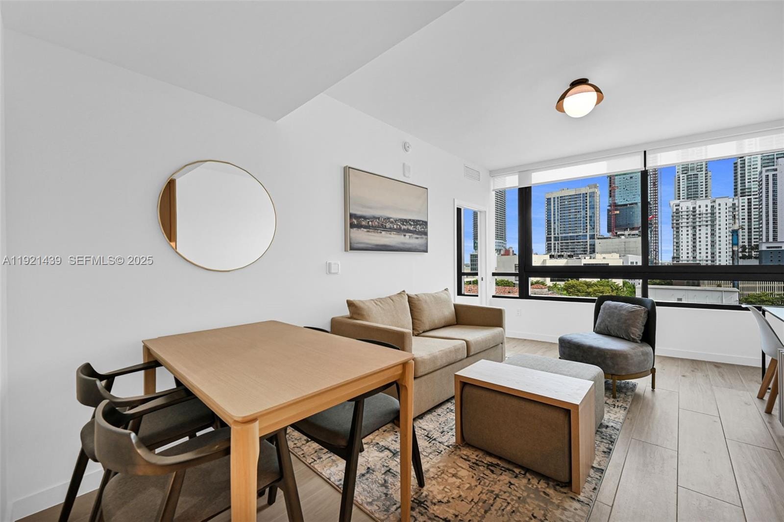 225 N Miami Avenue 901 — photo 10