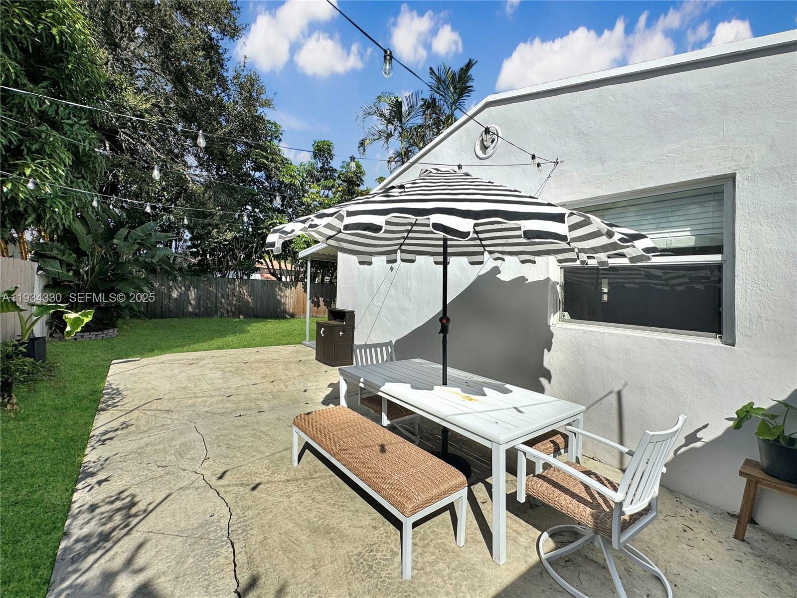 640 SW 6th Street, Hallandale Beach, FL 33009 photo 11