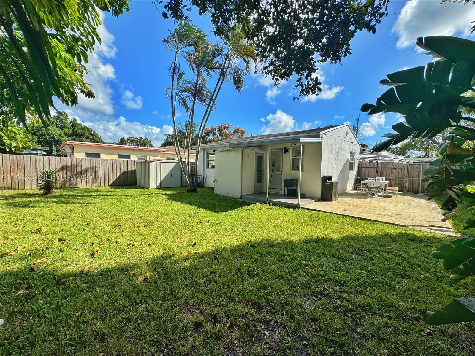 640 SW 6th Street, Hallandale Beach, FL 33009 photo 16