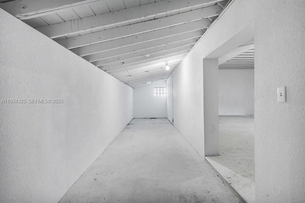 4749 Hollywood Boulevard — photo 8
