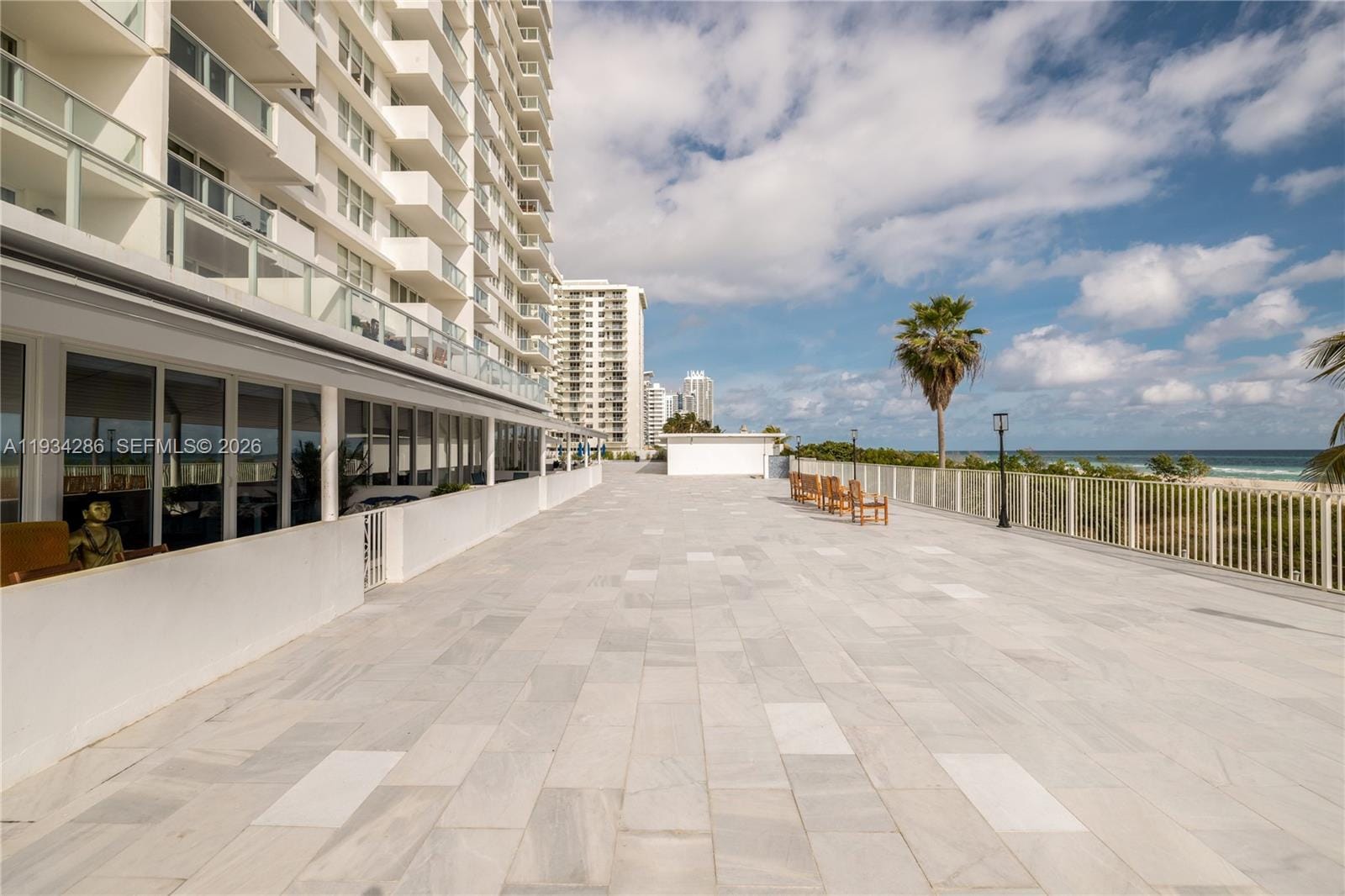 5601 Collins Avenue 1019 — photo 2