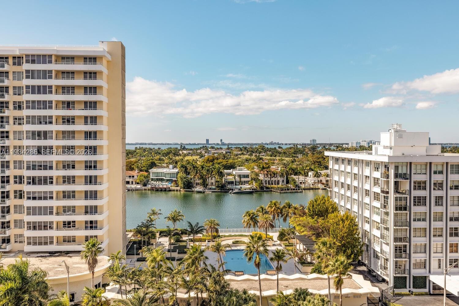 5601 Collins Avenue 1019 — photo 11