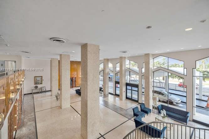 5601 Collins Avenue 1019 — photo 10