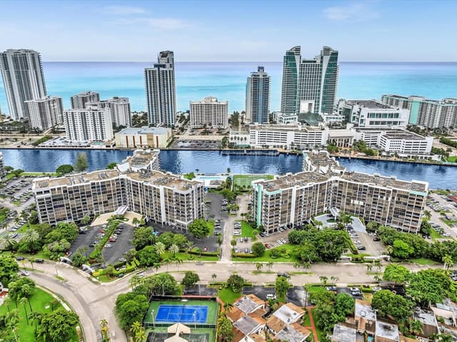 600 Parkview Drive 719, Hallandale Beach, FL 33009
