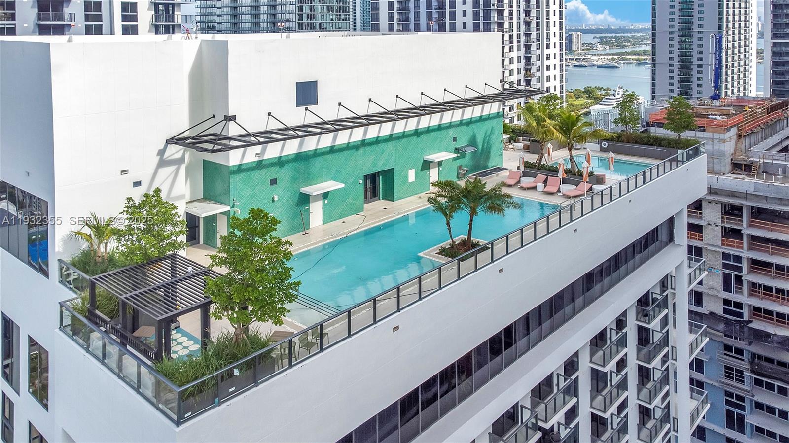 11 NE 6 Street 2201, Miami, FL 33132 photo 3