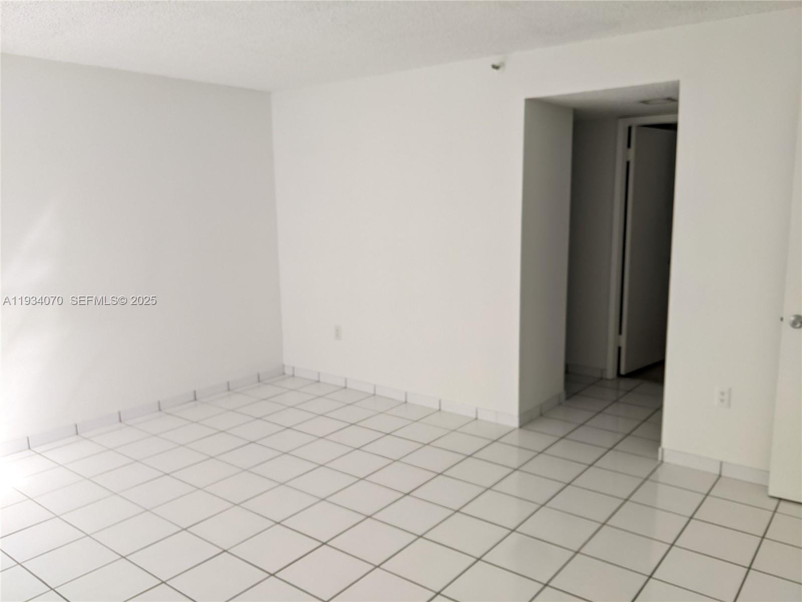 1623 Collins Avenue 218, Miami Beach, FL 33139 photo 13