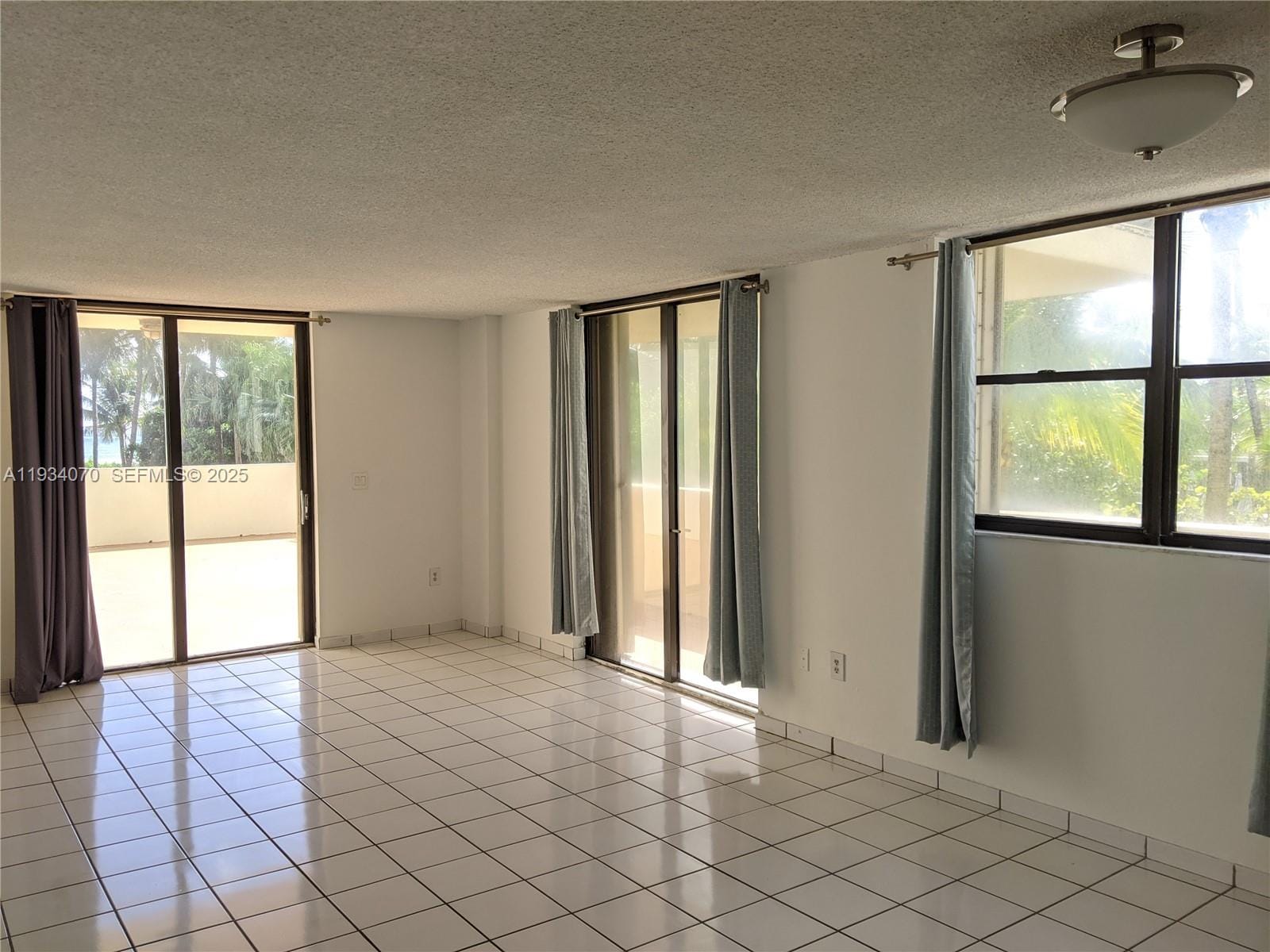 1623 Collins Avenue 218 — photo 5