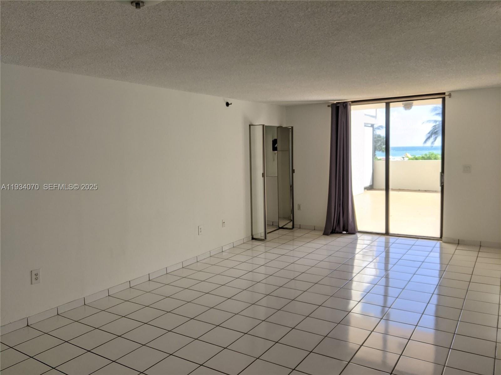 1623 Collins Avenue 218 — photo 7