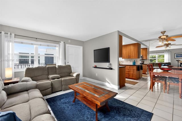 415 NE 2nd Street 224, sold in Star Paradise Condo, Hallandale Beach, FL