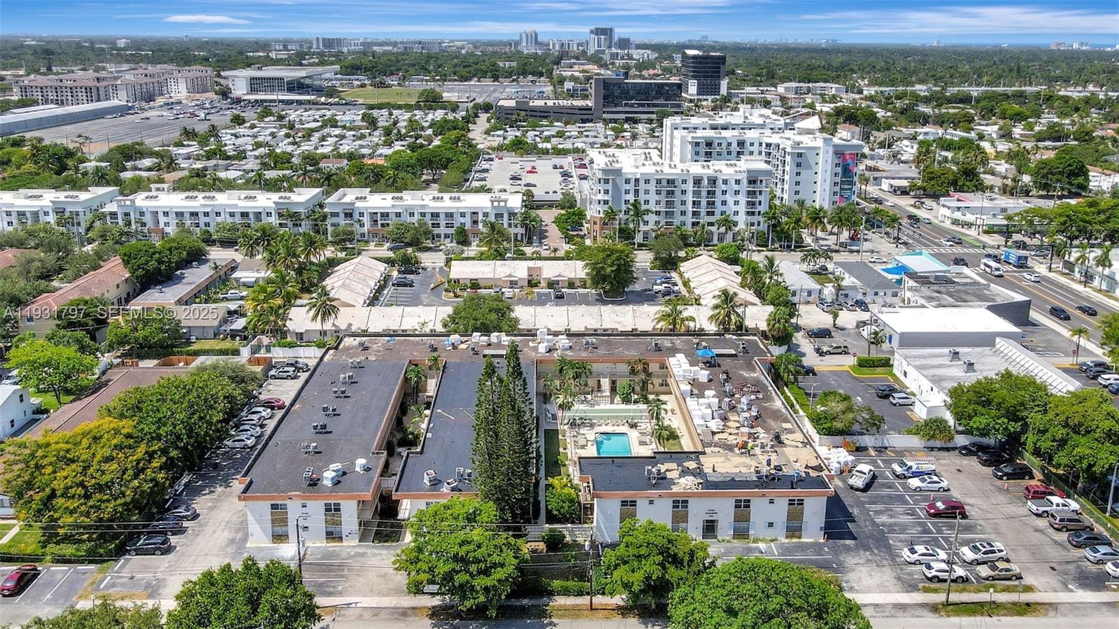 415 NE 2nd Street 224, Hallandale Beach, FL 33009 photo 23