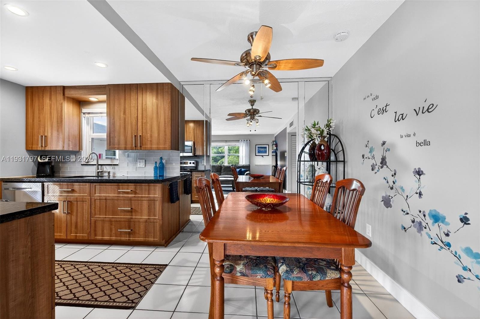 415 NE 2nd Street 224, Hallandale Beach, FL 33009 photo 6