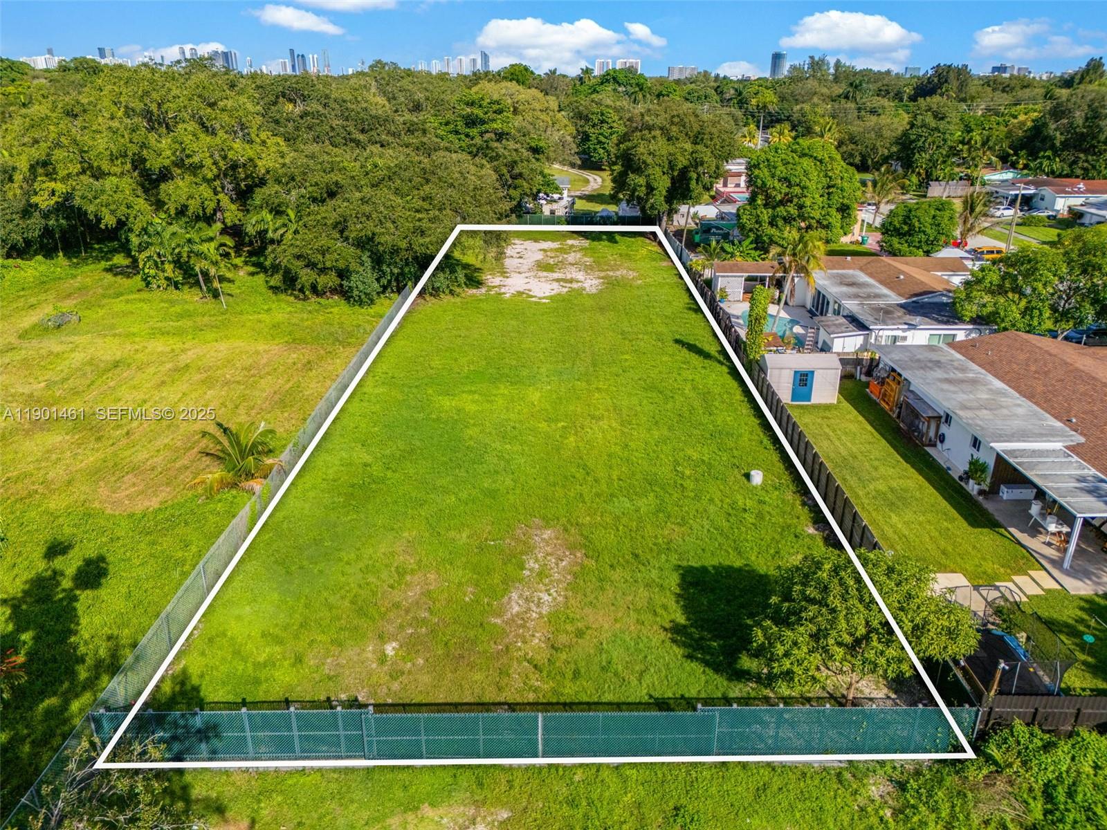 NE 8th Avenue NE 8th Avenue Ne 152nd Street, North Miami, FL 33162, North Miami