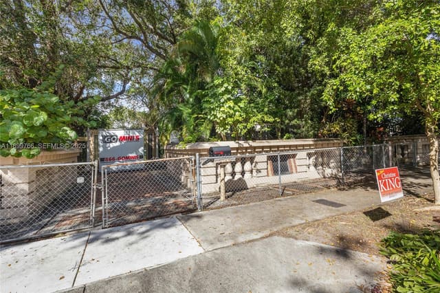 1045 NW 52nd Street, sold in Bowling Green, Miami, FL
