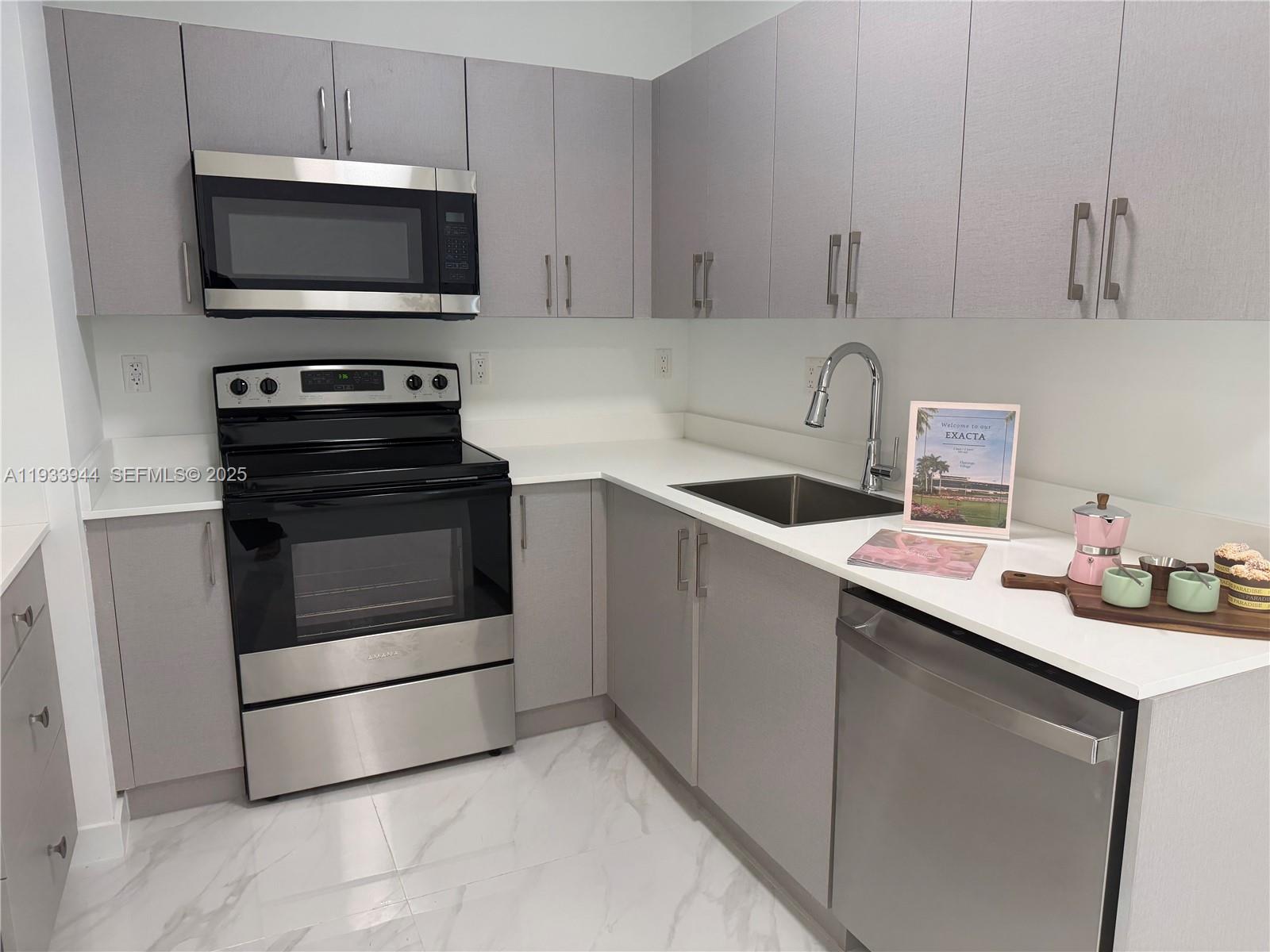 2306 E 4th Avenue 303, Hialeah, FL 33013, Hialeah