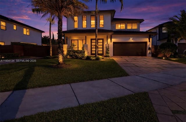 8723 NW 161st Terrace, Miami Lakes, FL 33018