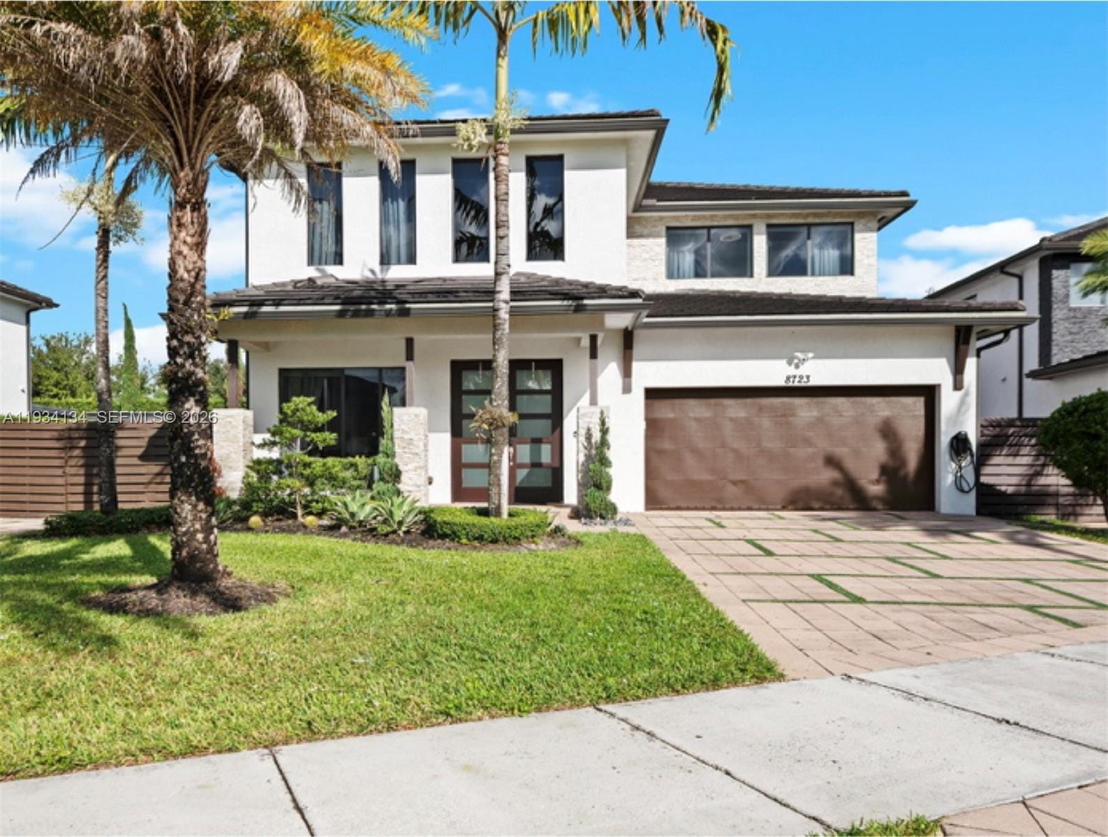 8723 NW 161st Terrace, Miami Lakes, FL 33018 photo 2