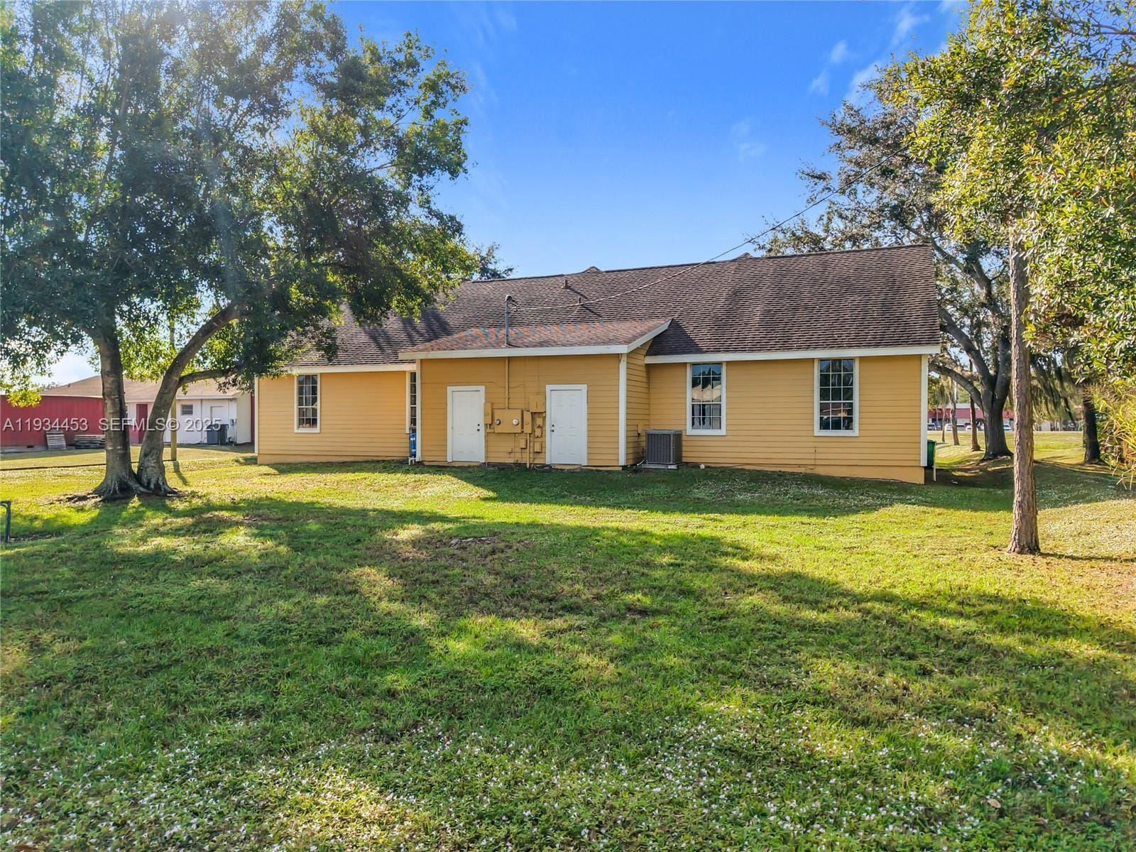 1312 N 15th Street, FL 34142 photo 26