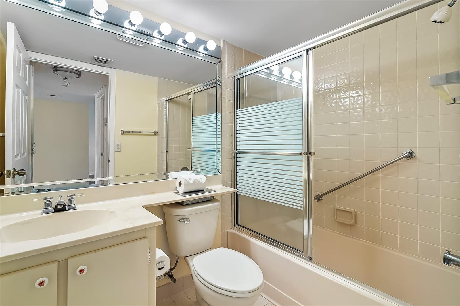 7334 Devon Drive 108, Tamarac, FL 33321 photo 15