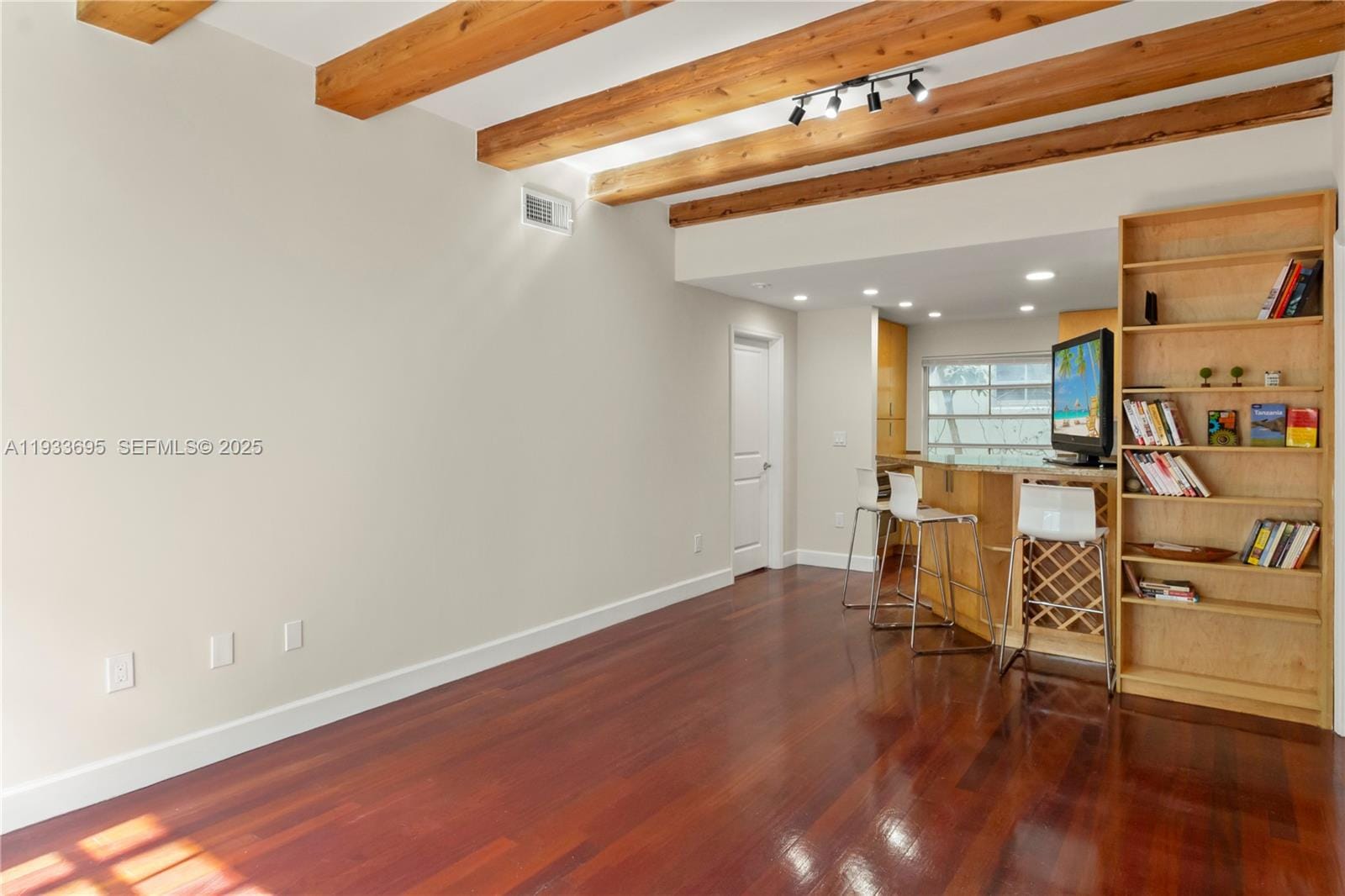 1605 Euclid Avenue A1 — photo 3
