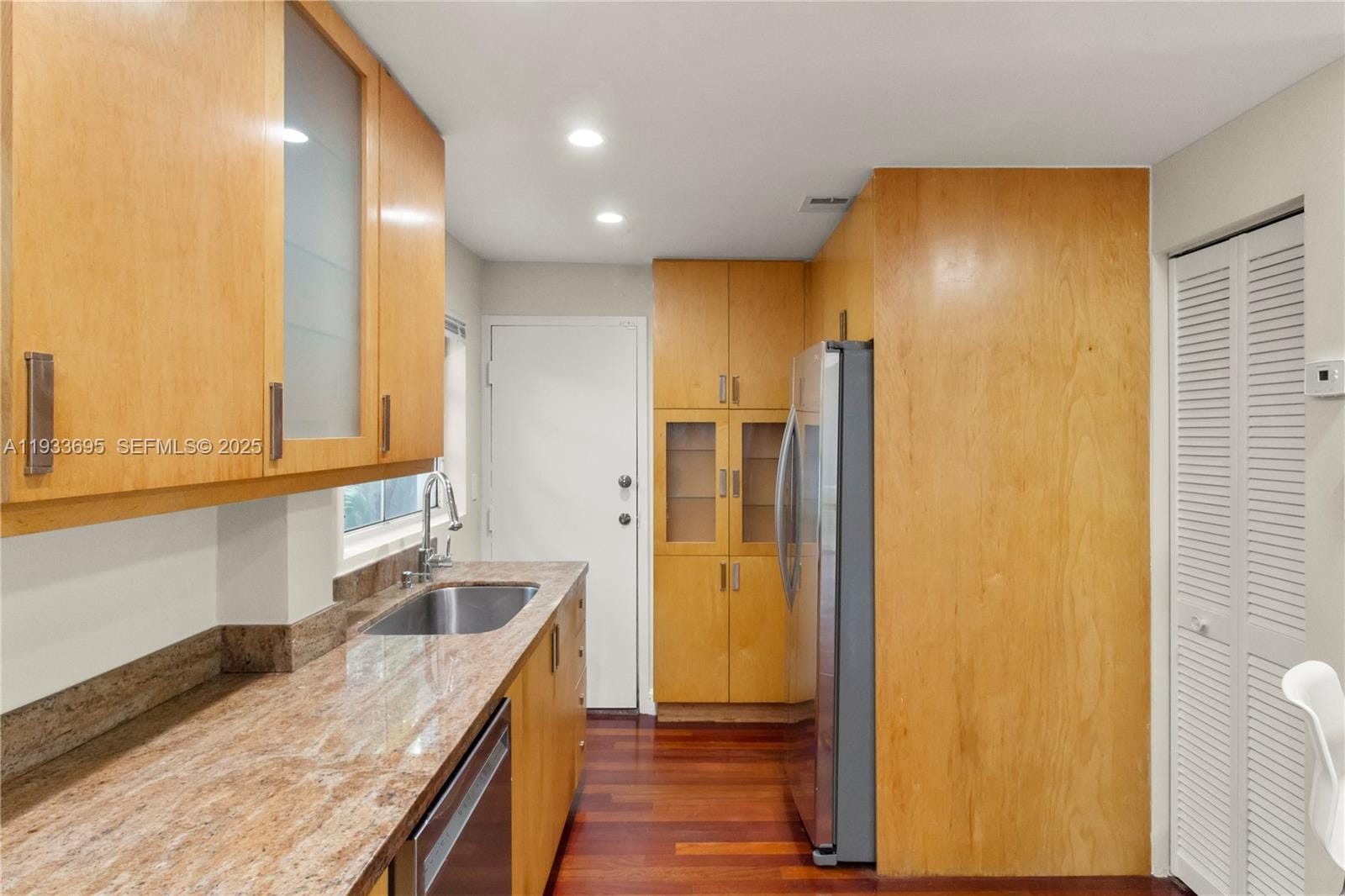 1605 Euclid Avenue A1 — photo 9