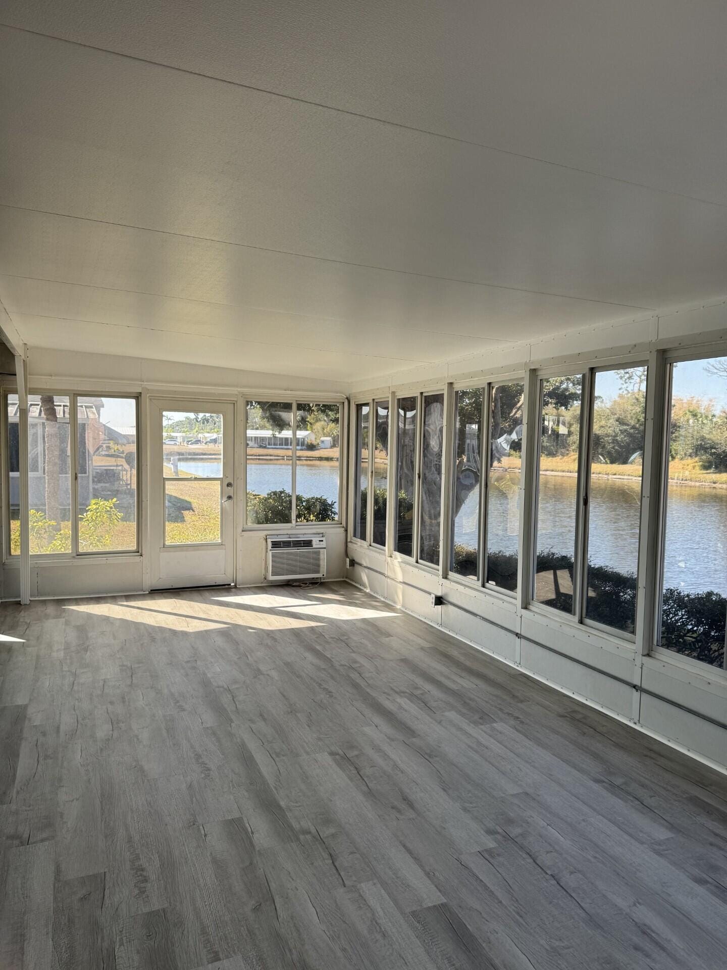 19 La Viilla Court — photo 3